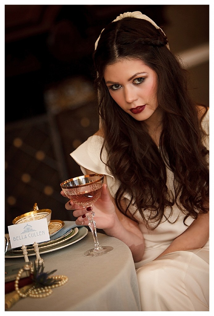 {Twilight} Breaking Dawn Inspired & Styled Wedding Shoot ~ Bella