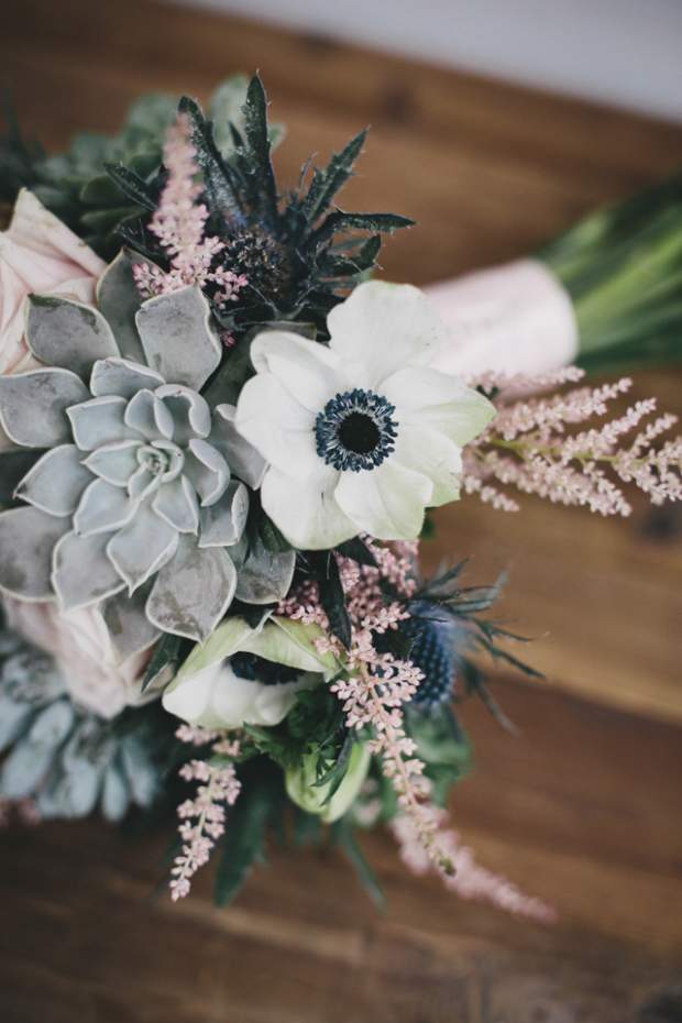 A Subtle Vintage & Polka Dot Themed Beach-side Wedding A Subtle Vintage & Polka Dot Themed Beach-side Wedding