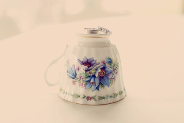 pretty teacup wedding favours - yes!