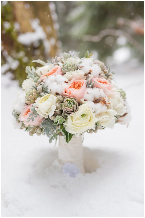 Pretty Peaches & Greens | Black, White & Silver: A Wonderful Winter Styled Shoot Pretty Peaches & Greens | Black, White & Silver: A Wonderful Winter Styled Shoot