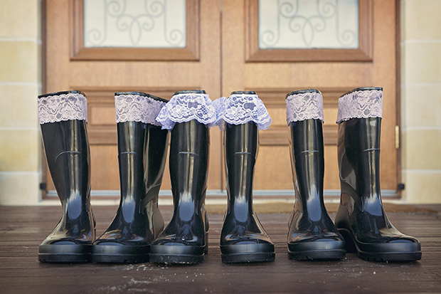 Lace, Burlap & Hessian Wedding With Original 50s Wedding Dress Alon & Jodie (12)