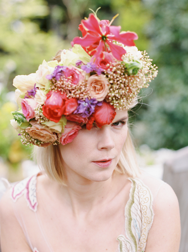 Blossoming Garden: Fragrant Jasmine & Beautiful Florals Bridal Shoot