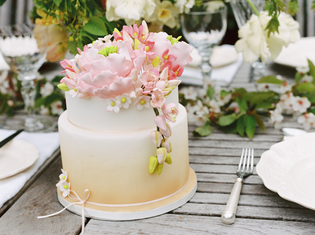Blossoming Garden: Fragrant Jasmine & Beautiful Florals Bridal Shoot