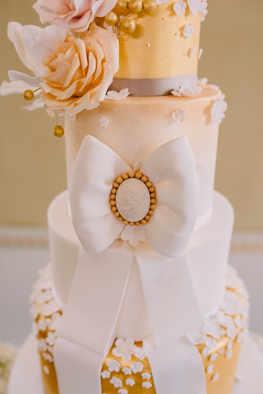 Stylish, Luxe Bridal Shoot With Elegant Tones of Gold, Nude & Marsala! Stylish, Luxe Bridal Shoot With Elegant Tones of Gold, Nude & Marsala!