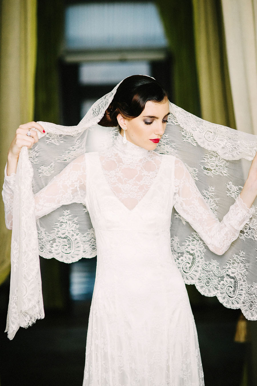 Spanish Elegance & Peruvian Tradition Bridal Editorial! Deep, Forbidden Love… Spanish Elegance & Peruvian Tradition Bridal Editorial! Deep, Forbidden Love…