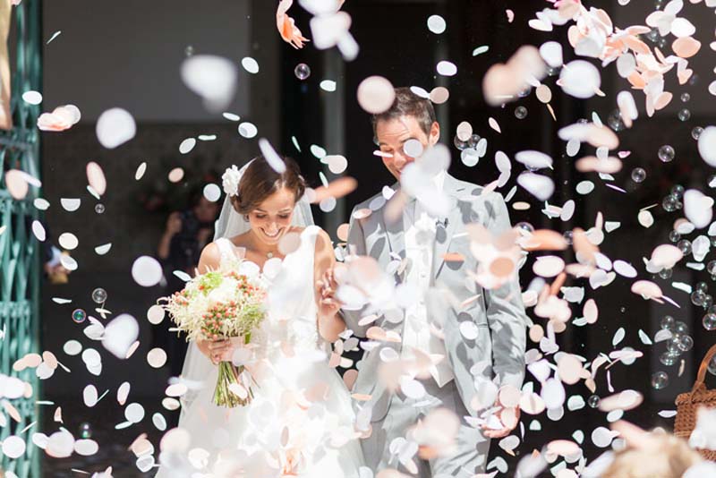 3 Reasons you NEED Confetti on your BIG Day! 3 Reasons you NEED Confetti on your BIG Day!