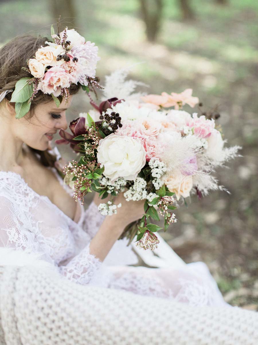 ‘Windswept Bride’ A Beautiful Pastel Bohemian Styled Wedding Shoot! 'Windswept Bride' A Beautiful Pastel Bohemian Styled Wedding Shoot!