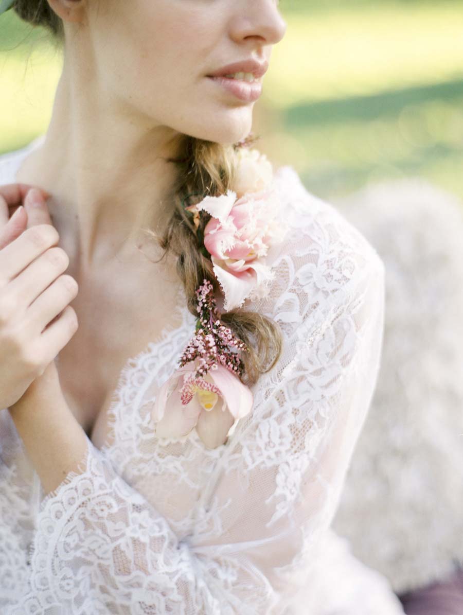 ‘Windswept Bride’ A Beautiful Pastel Bohemian Styled Wedding Shoot! 'Windswept Bride' A Beautiful Pastel Bohemian Styled Wedding Shoot!