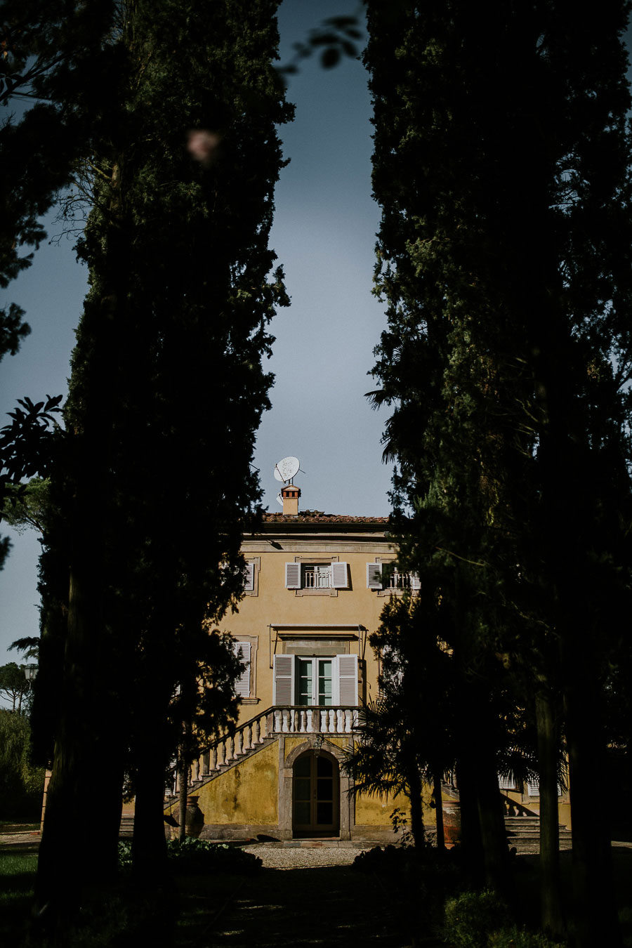 A Dark & Decadent Winter Bridal Shoot in 19th Century Tuscan Villa