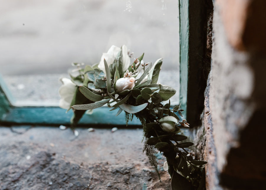 The Urban Boho Bride! A Stunning Copper Leaf, Blush & Greenery Wedding Shoot